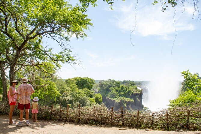 3 Days in Victoria Falls & Chobe National Park Combo - A two-hour sunset cruise on the Zambezi