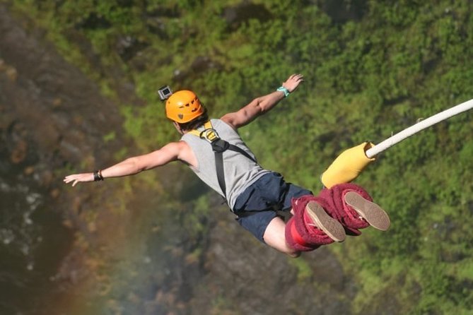 Bungee Jumping at The Victoria Falls Bridge - The jump itself, from countdown to river swing