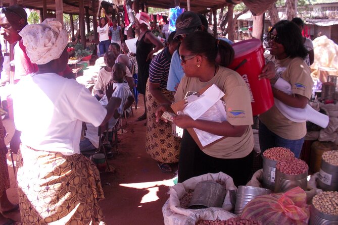Chinotimba Township Tour (Zimbabwe) - Who will get the most from Chinotimba