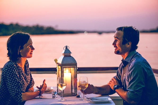 Dinner Cruise on the Zambezi River, Victoria Falls - The main drawback: dinner timing