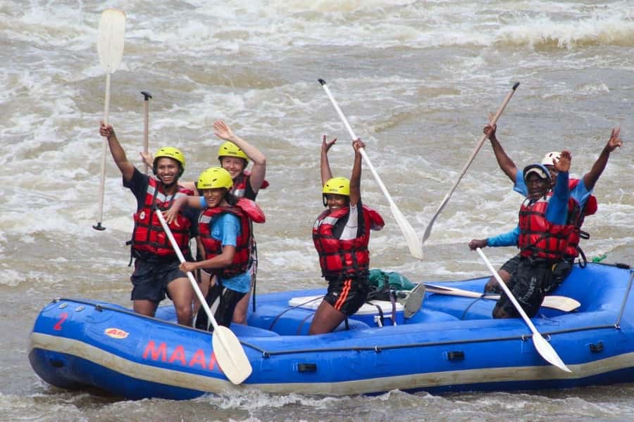 Full Day White Water Rafting Tour - Cancellation, timing, and border details