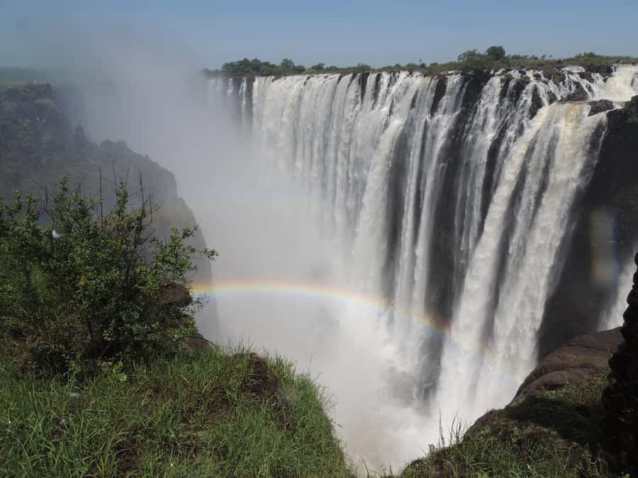 GUIDED TOUR OF THE VICTORIA FALLS ON THE ZAMBIAN SIDE - The best season for your visit