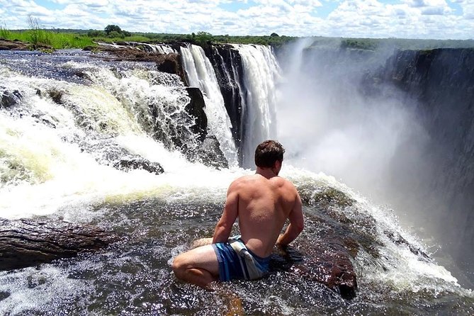 Livingstone Island and Devil's Pool Walking Safari - Photography, safety, and the value of a small group