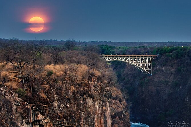 Lookout Cafe Lunch In Victoria Falls - Making the most of the meal