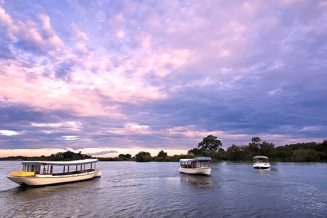 Ra-Ikane Luxury Sunset Cruise Victoria Falls - Cocktails, canapés, and a comfortable boat