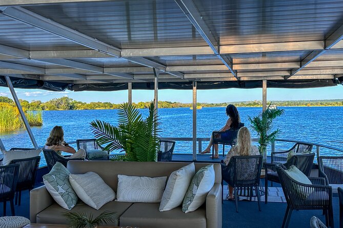 Shearwater River Song Luxury River Cruise - What happens during the two to three hour cruise