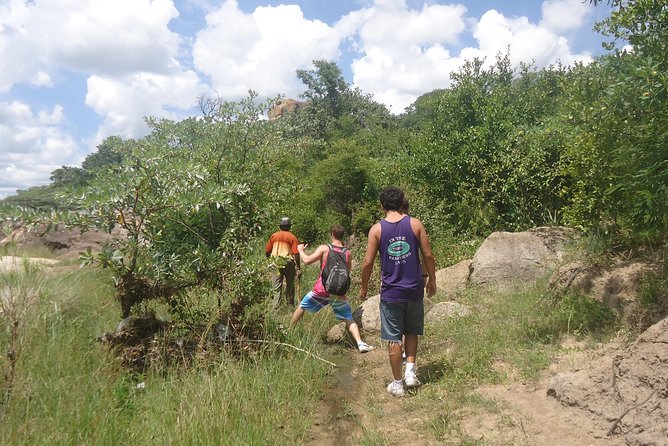 Silunguzi Matopos Village & Rock Paintings Visit ! - Sunset refreshments in a rural setting