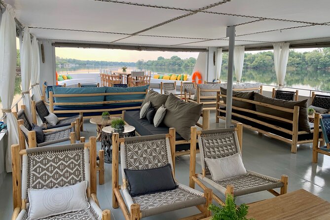 Sunset Cruise Zambezi Explorer & The Eatery Dinner (Combo) - What is served on the boat