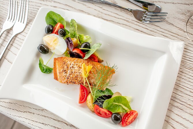 The Lookout Café Lunch In Victoria Falls - Transfers: useful, but confirm them carefully