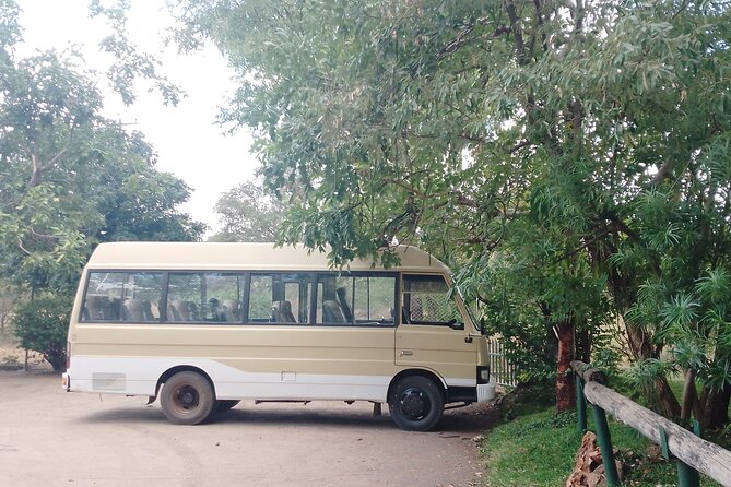 VFA Victoria Falls Airport One Way Transfers - Cold Towels, Water, and a Gentle Welcome