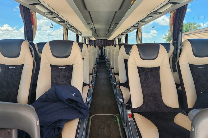Victoria Falls and Harare Airport Transfers and Car Rentals - Choosing between a transfer and a rental car