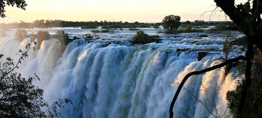 Victoria Falls Guided Tour Plus Lunch & Transport - Paying the National Park Entrance Fee