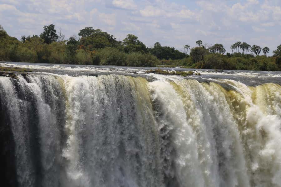 Victoria Falls Guided Tour with High Tea - High tea at the Victoria Falls Hotel