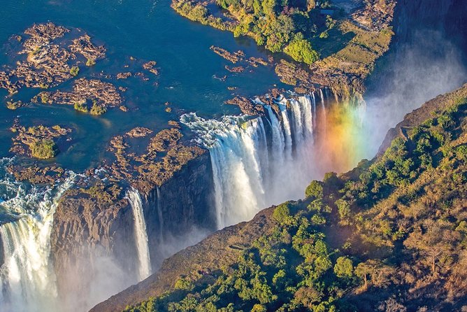 Victoria Falls Historical Bridge Tour ! - A guide can make or break the bridge story