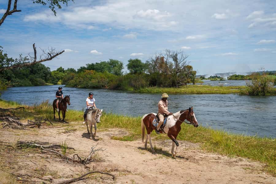 Victoria Falls National Park: Horseback Safari - A quiet ride above Victoria Falls