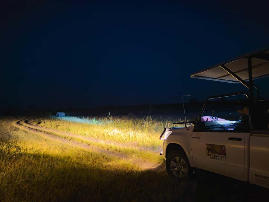 Victoria Falls: Night Game Drive Zambezi National Park - Dinner under the African sky