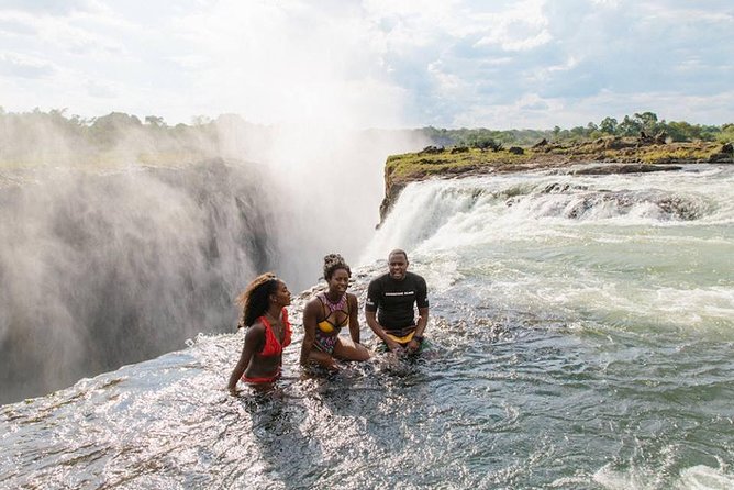 Victoria Falls Private Guided Tour - The craft market finish