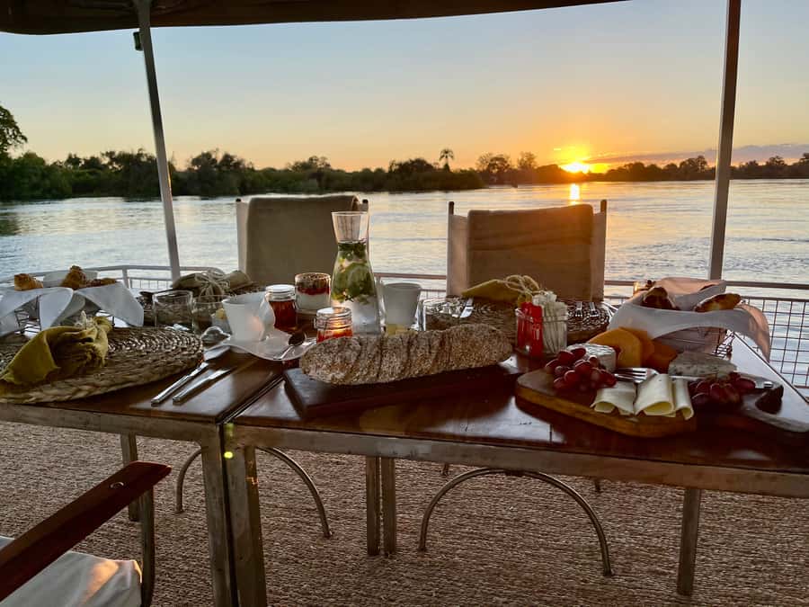 Victoria Falls: Private Sunrise Cruise with Breakfast - The first moments on the Zambezi