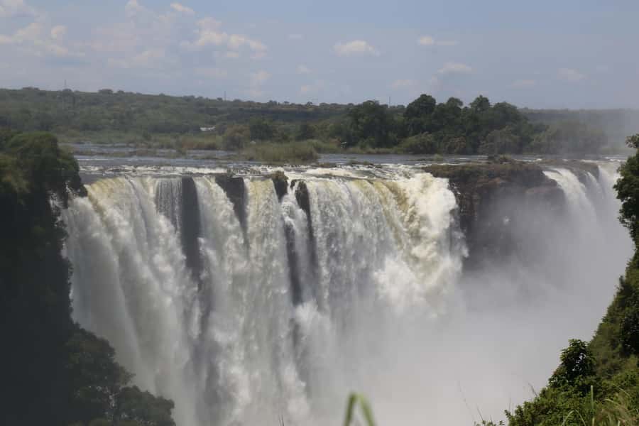Victoria Falls Private Tour with Lunch & Helicopter Flight - Lunch at Lookout Café or Baines Restaurant