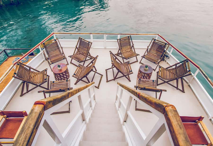 Victoria Falls Scenic Guided Tour with Sunset Boat Cruise - What the $110 price really means
