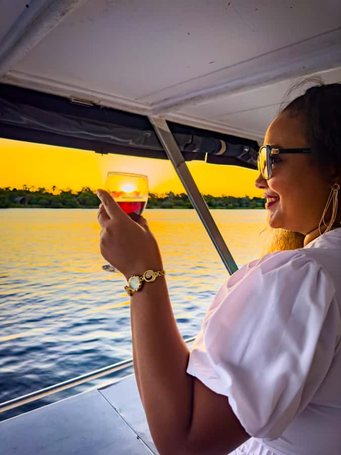 Victoria Falls: Sunset Cruise on the Zambezi River - Finding the right place on the boat