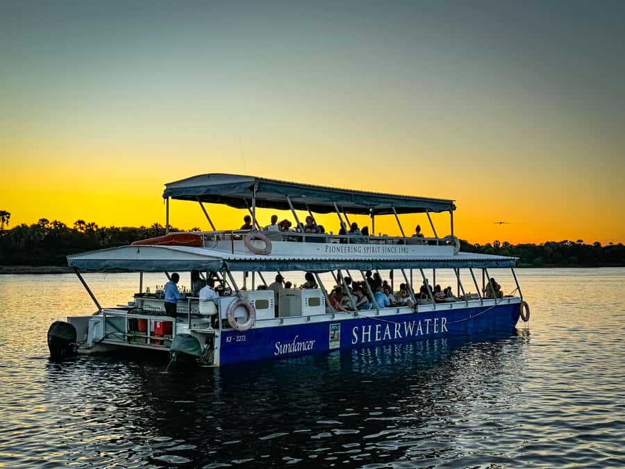 Victoria Falls: Sunset Cruise on the Zambezi River - The sunset, with a little help from the weather
