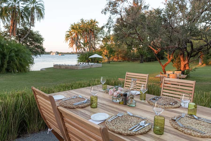 Victoria Falls: The Eatery Dinner Experience - How the two-hour evening works