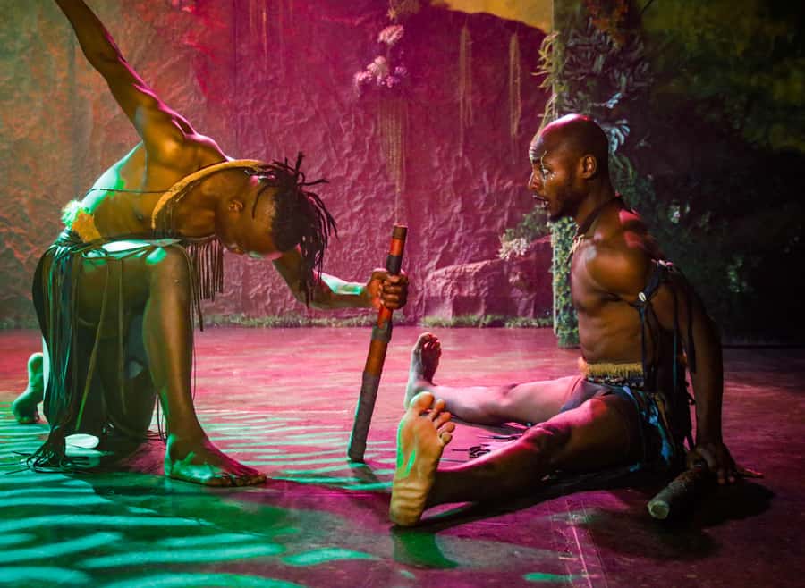 Victoria Falls:Theatre Simunye The Spirit of Africa,Zimbabwe - Why the local cast matters