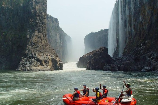 Zambezi River Class IV-V White-Water Rafting from Victoria Falls - The 7:30 a.m. start and ride to the river