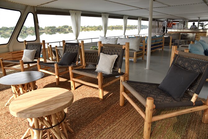 Zambezi River Sunset Cruise Plus Potjie Dinner Experience (Combo) - How this compares with a dedicated safari